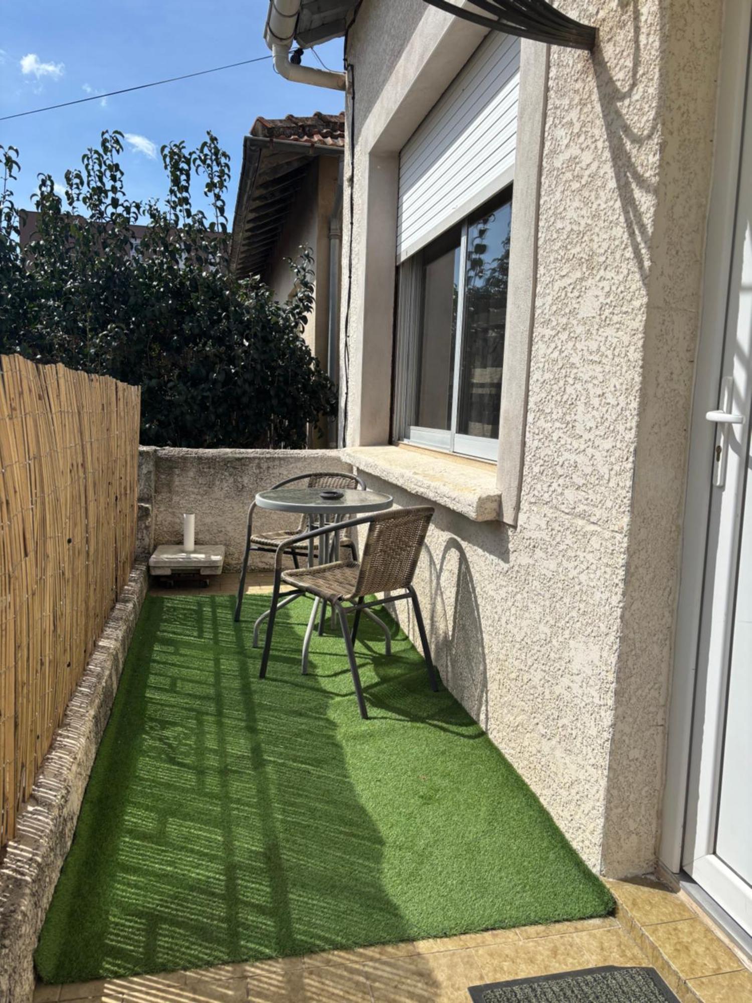Unique Appartement Zen Et Detente Dans Villa Avec Piscine Tres Bien Place Apartment *